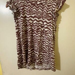 Cute Fall Colored Red And White Zigzag Striped T-Shirt Size Small